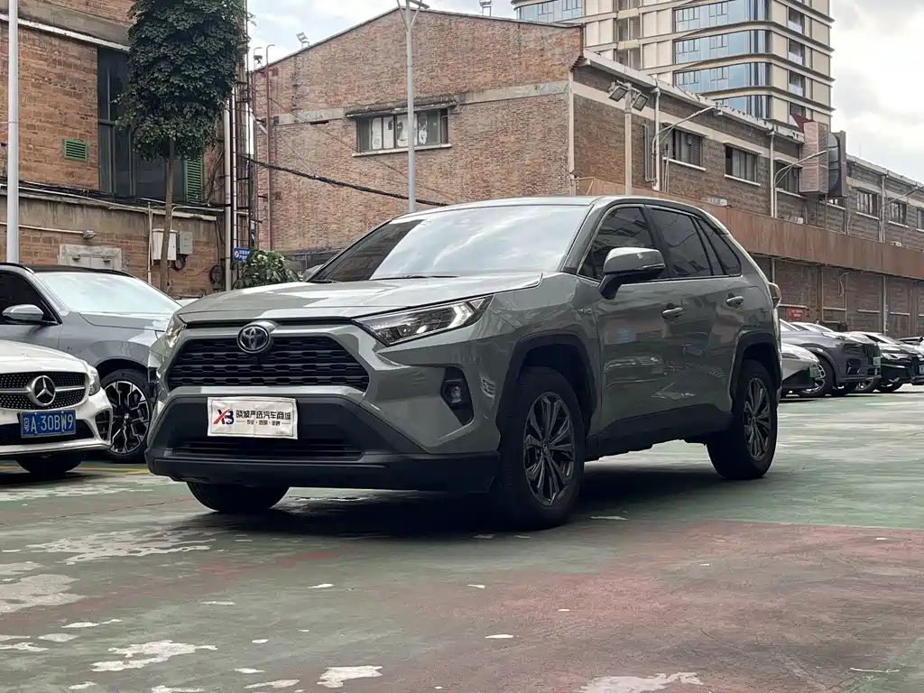 Toyota RAV4 2023