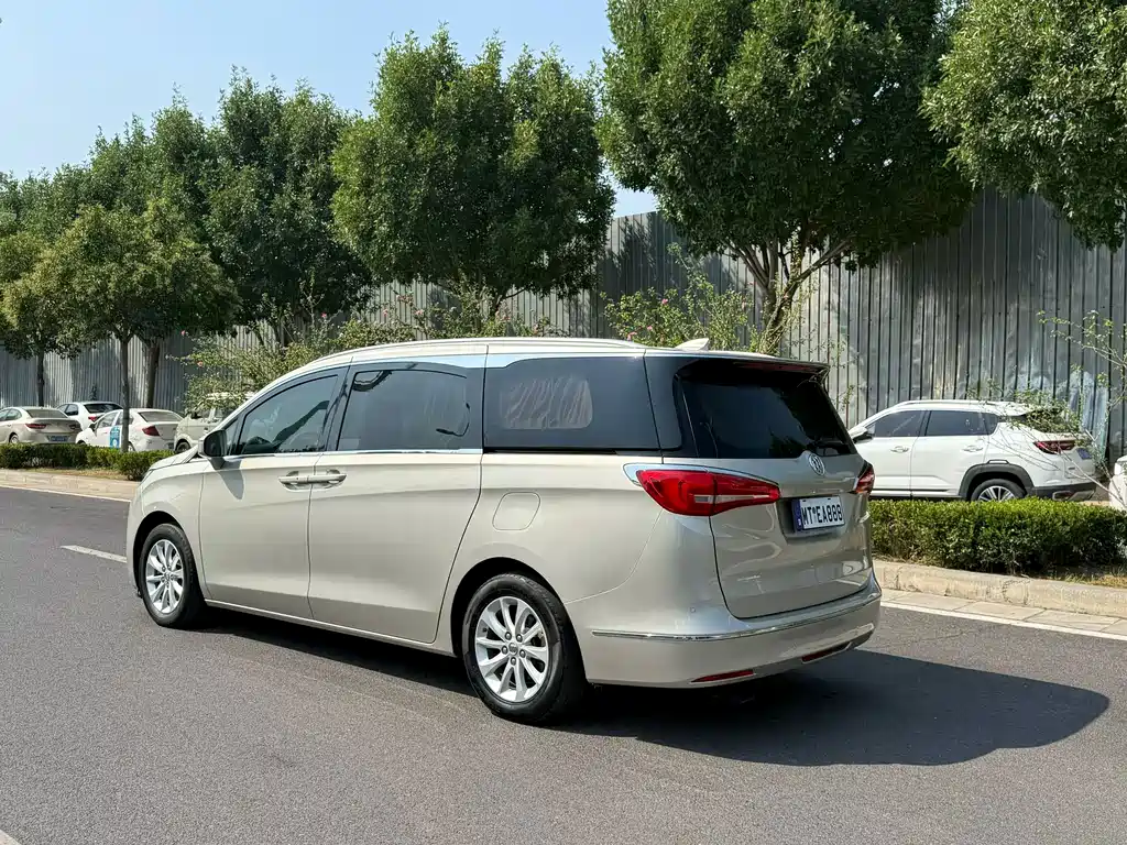 Buick GL8 — миниатюра 7