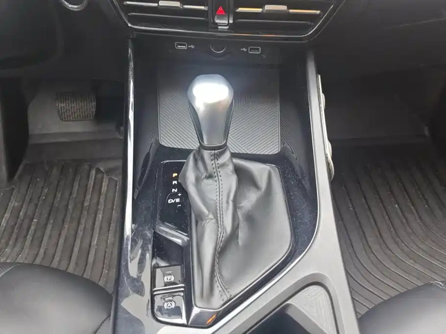 Roewe i5 — миниатюра 16