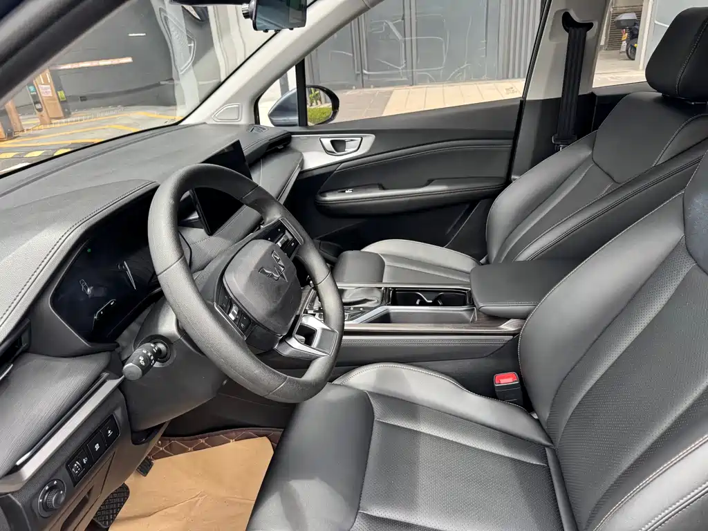 Wuling Jiachen — миниатюра 6