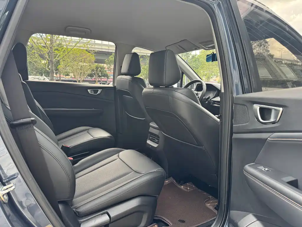 Wuling Jiachen — миниатюра 14