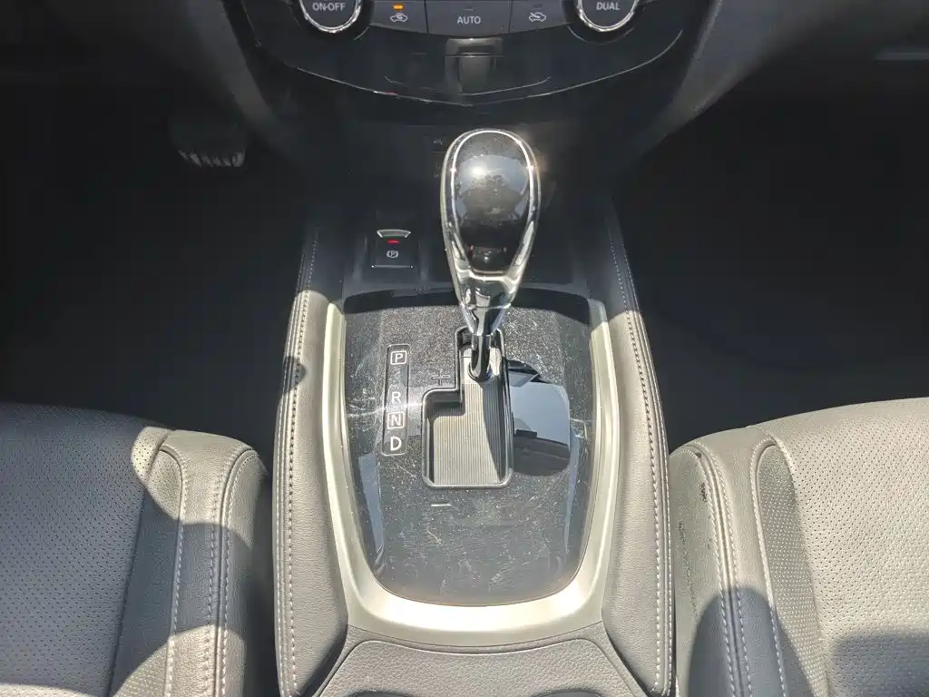 Nissan X-Trail — миниатюра 9