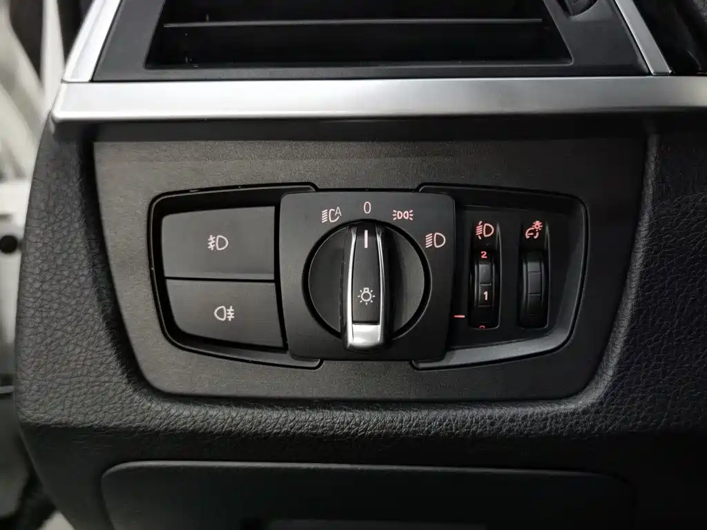 BMW 3 Series — миниатюра 21