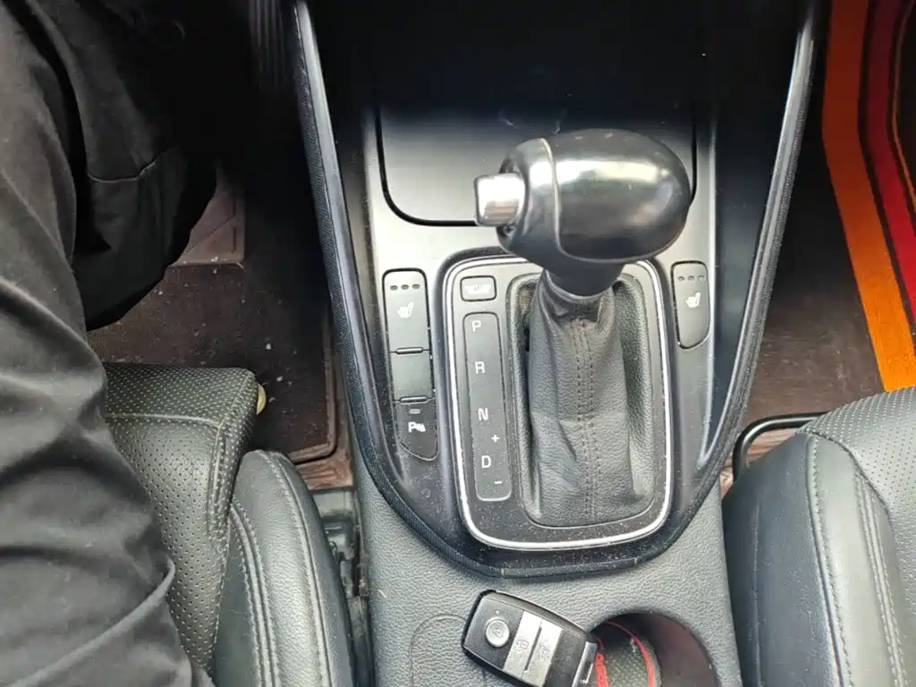 Kia Carens — миниатюра 14