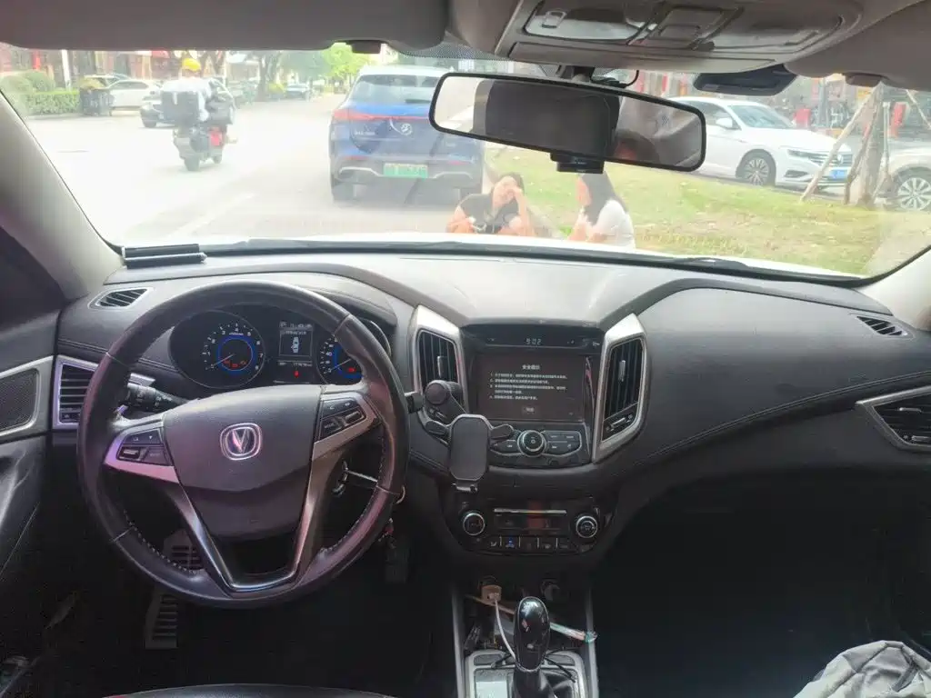 Changan Eado XT — миниатюра 10