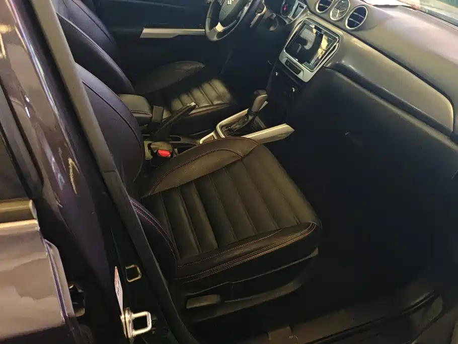 Suzuki Vitara — миниатюра 8