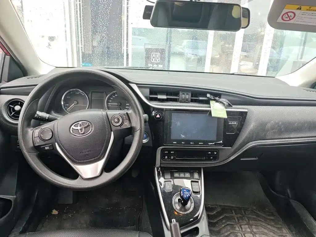 Toyota Levin Twin Engine E+ — миниатюра 6