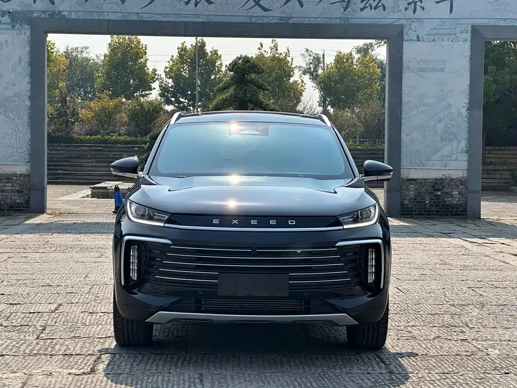 Exeed Lingyun — миниатюра 2