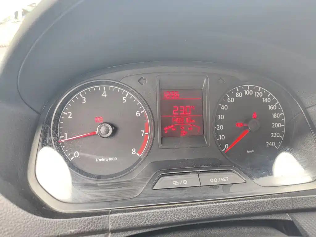 Volkswagen Jetta — миниатюра 12