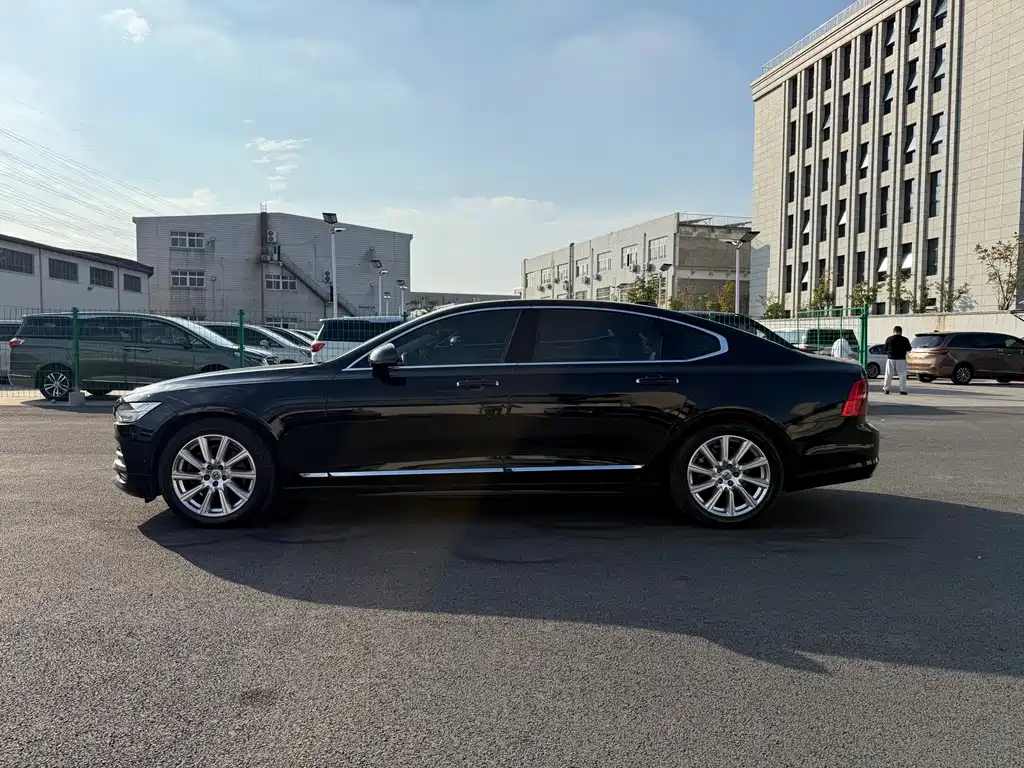 Volvo S90 2020 T5 Luxury