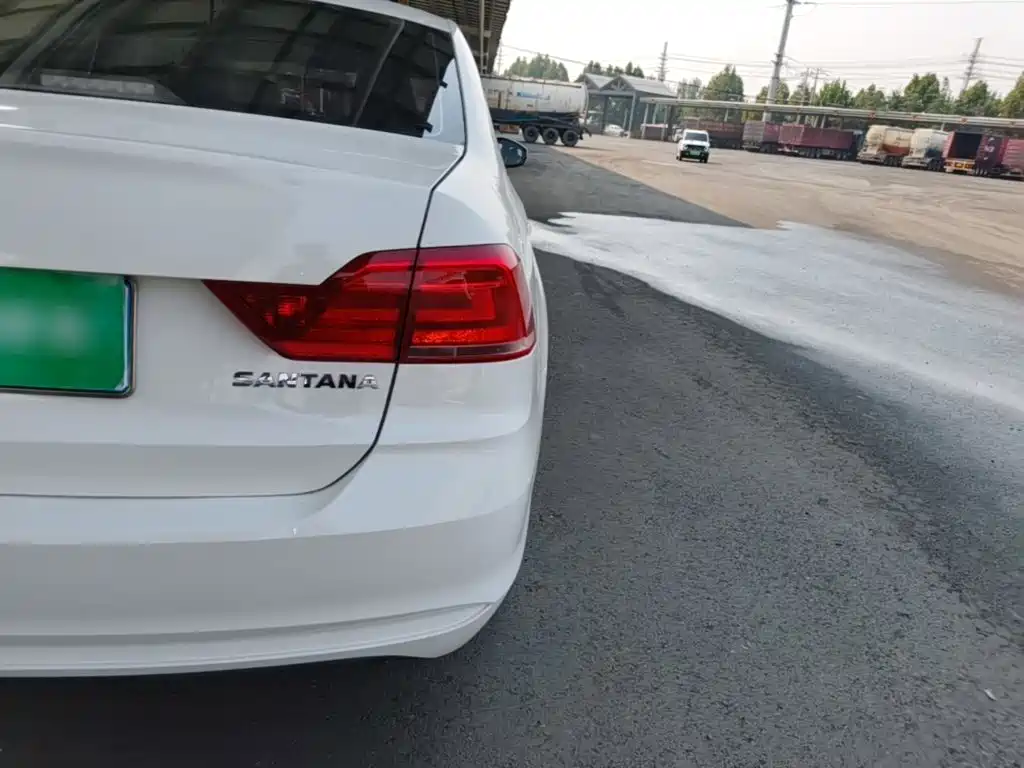 Volkswagen Santana — миниатюра 8