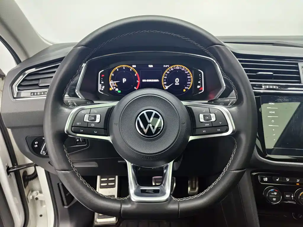 Volkswagen Tiguan L — миниатюра 13