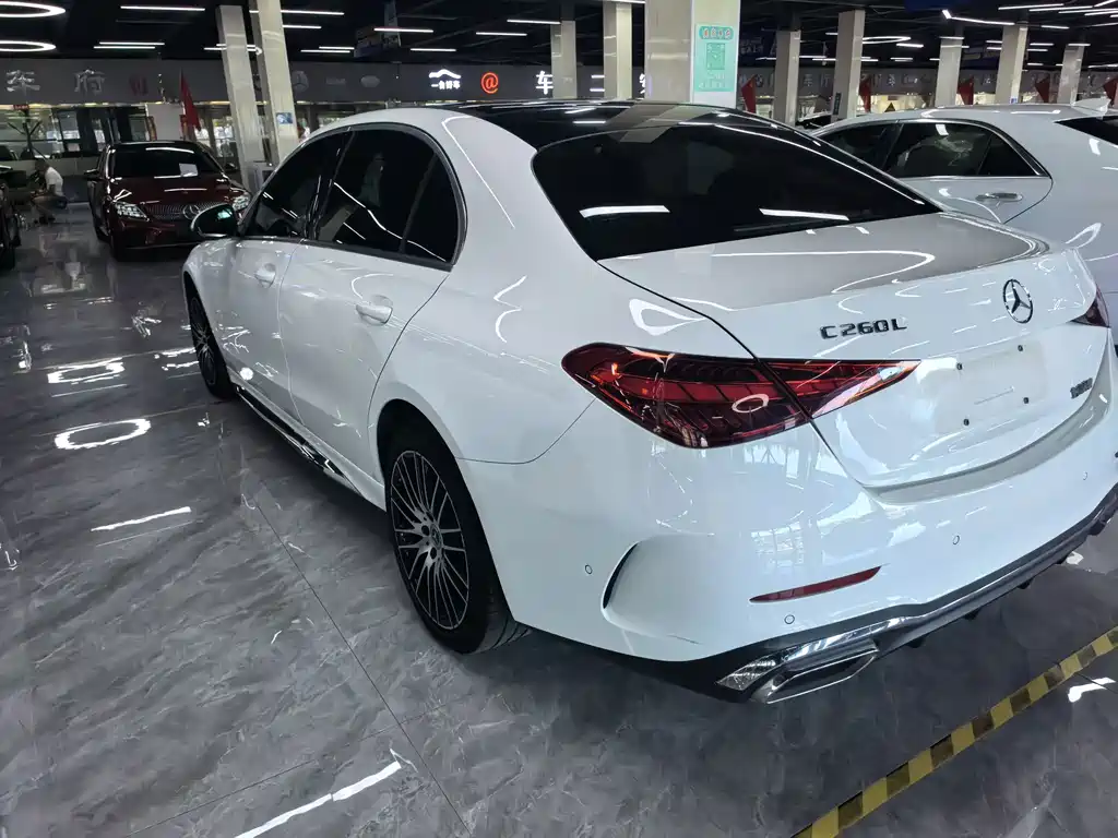 Mercedes-Benz C-Class — миниатюра 9