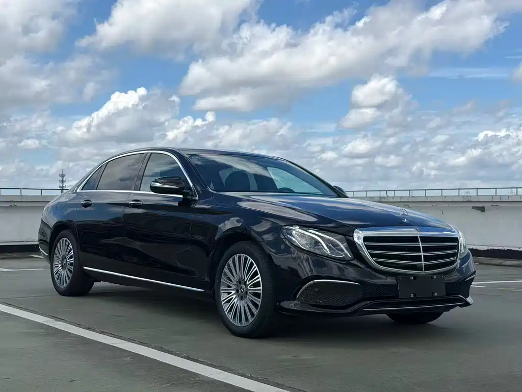 Mercedes-Benz E-Class — миниатюра 3