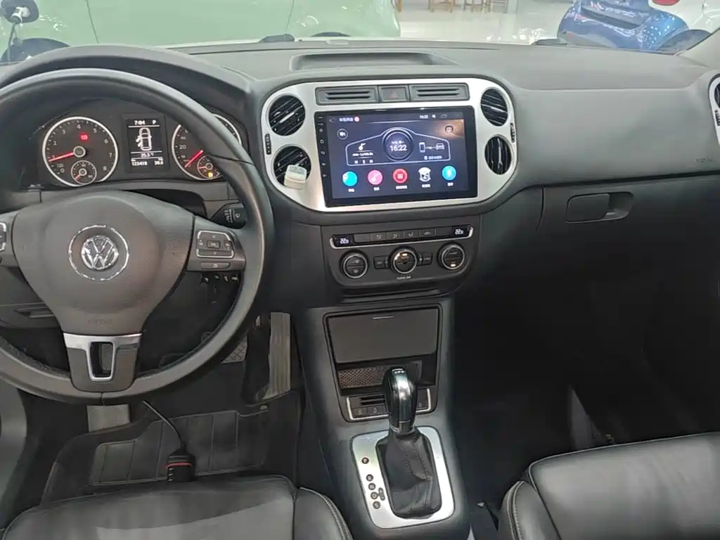 Volkswagen Tiguan — миниатюра 13