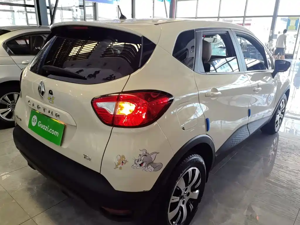Renault Captur — миниатюра 7