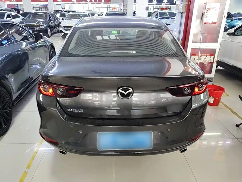 Mazda 3 Axela — миниатюра 6