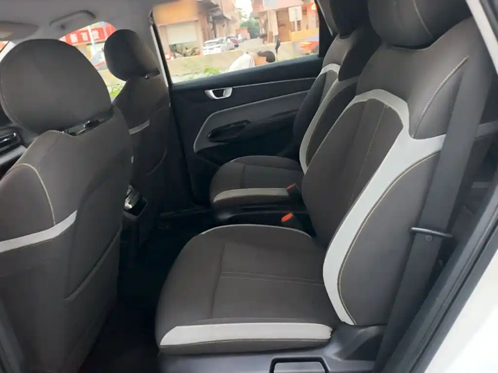 Wuling Victory — миниатюра 17