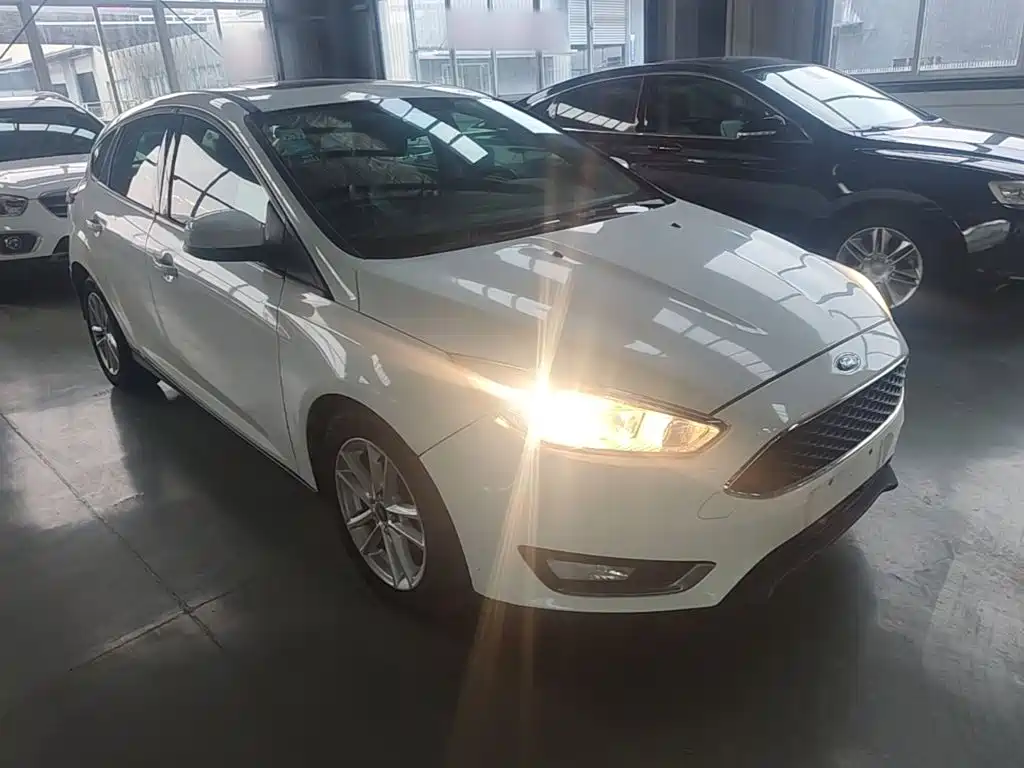 Ford Focus — миниатюра 4