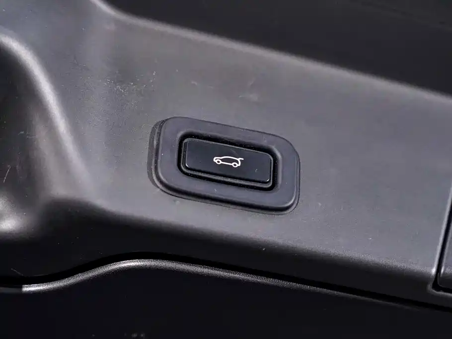 Land Rover Evoque — миниатюра 30