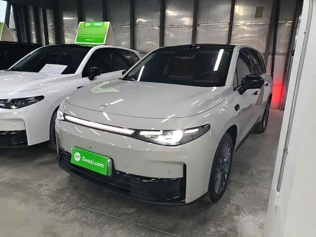 Leapmotor Leapmotor C10 — миниатюра 2