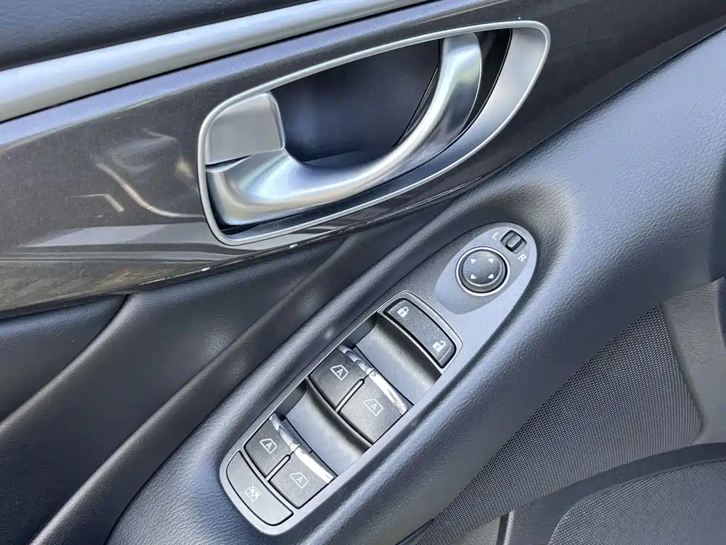 Infiniti Q50L — миниатюра 11