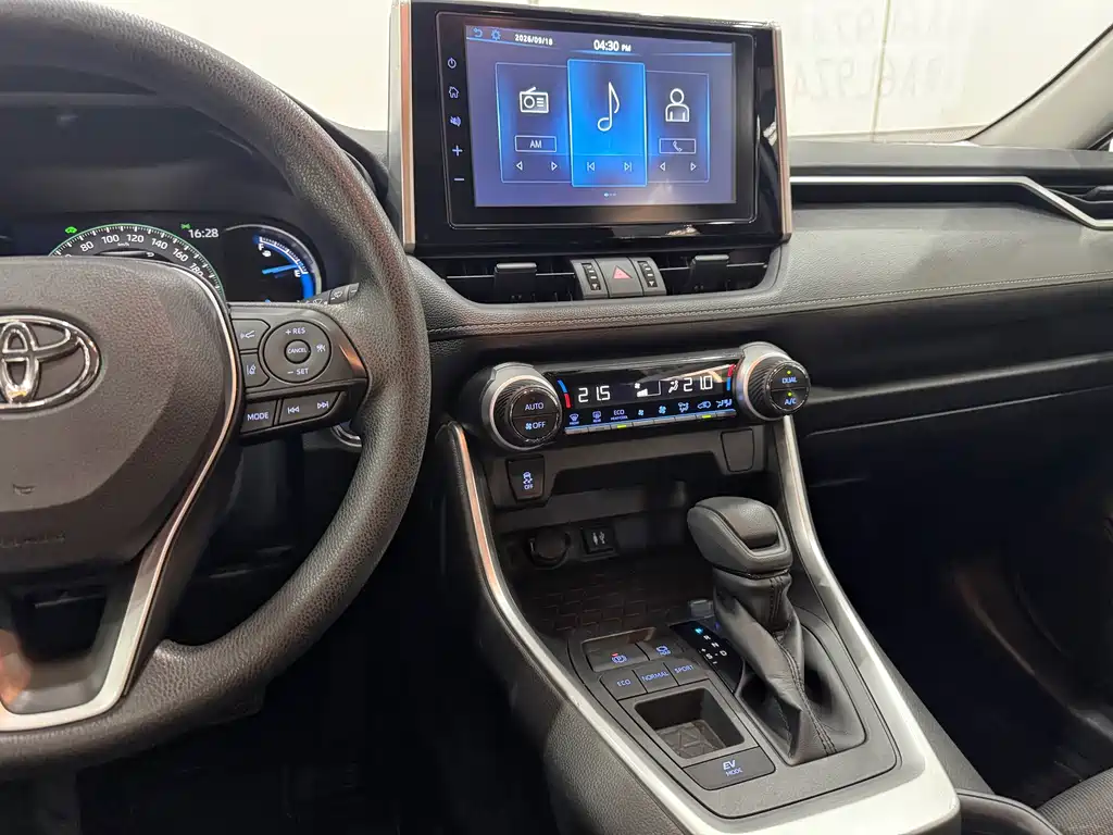 Toyota RAV4 — миниатюра 13