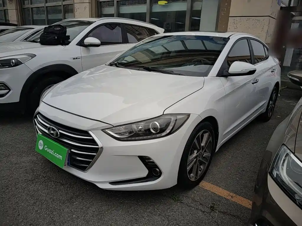 Hyundai Elantra — миниатюра 2