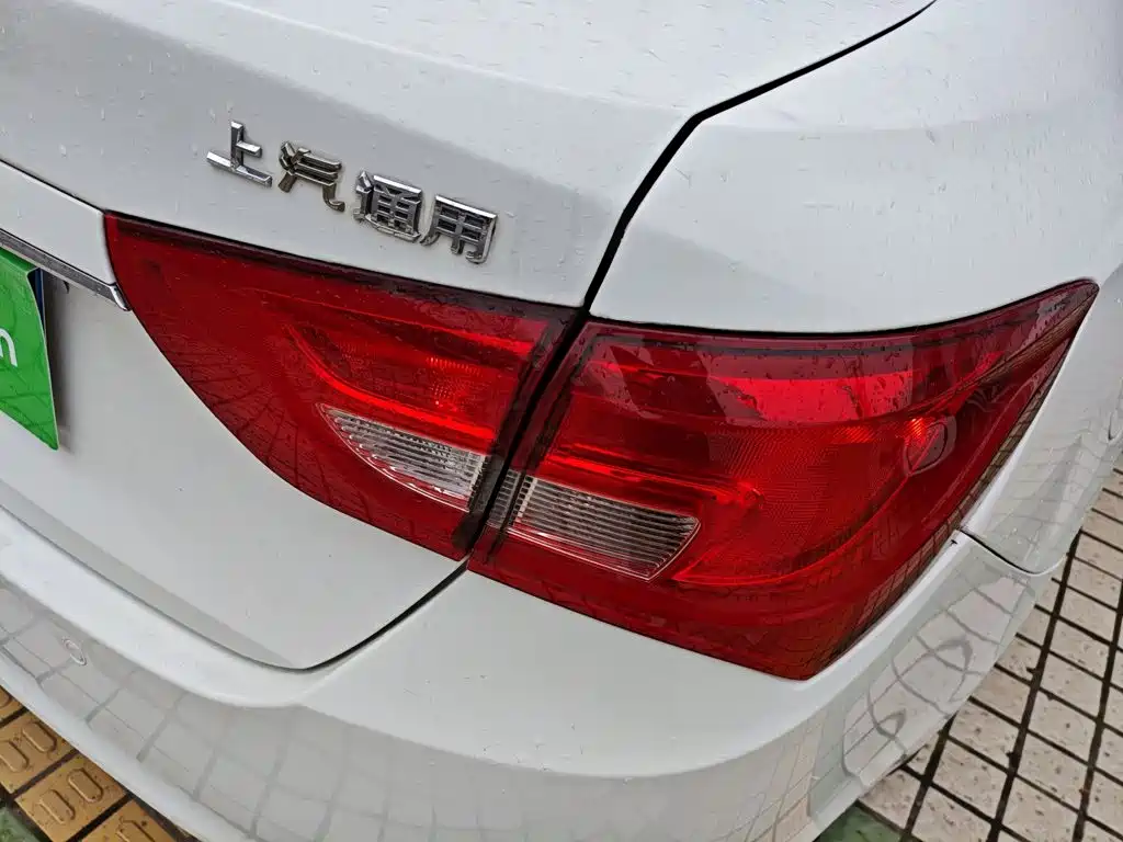 Buick Excelle — миниатюра 8