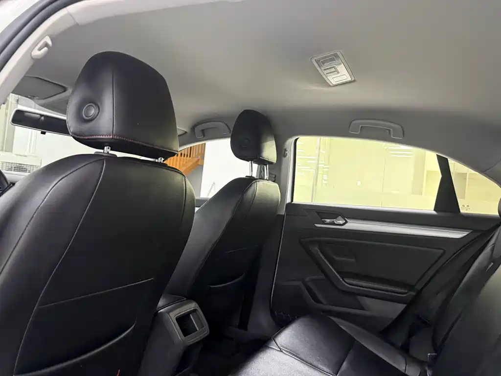 Volkswagen Lamando — миниатюра 15
