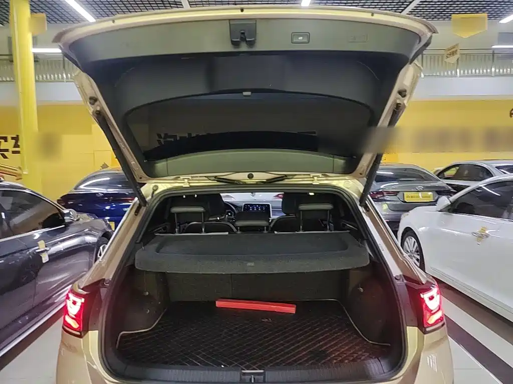 Volkswagen T-Roc — миниатюра 19
