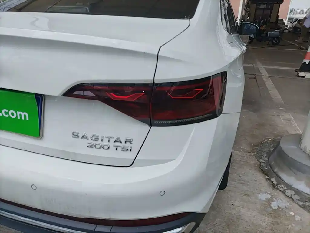Volkswagen Sagitar — миниатюра 8