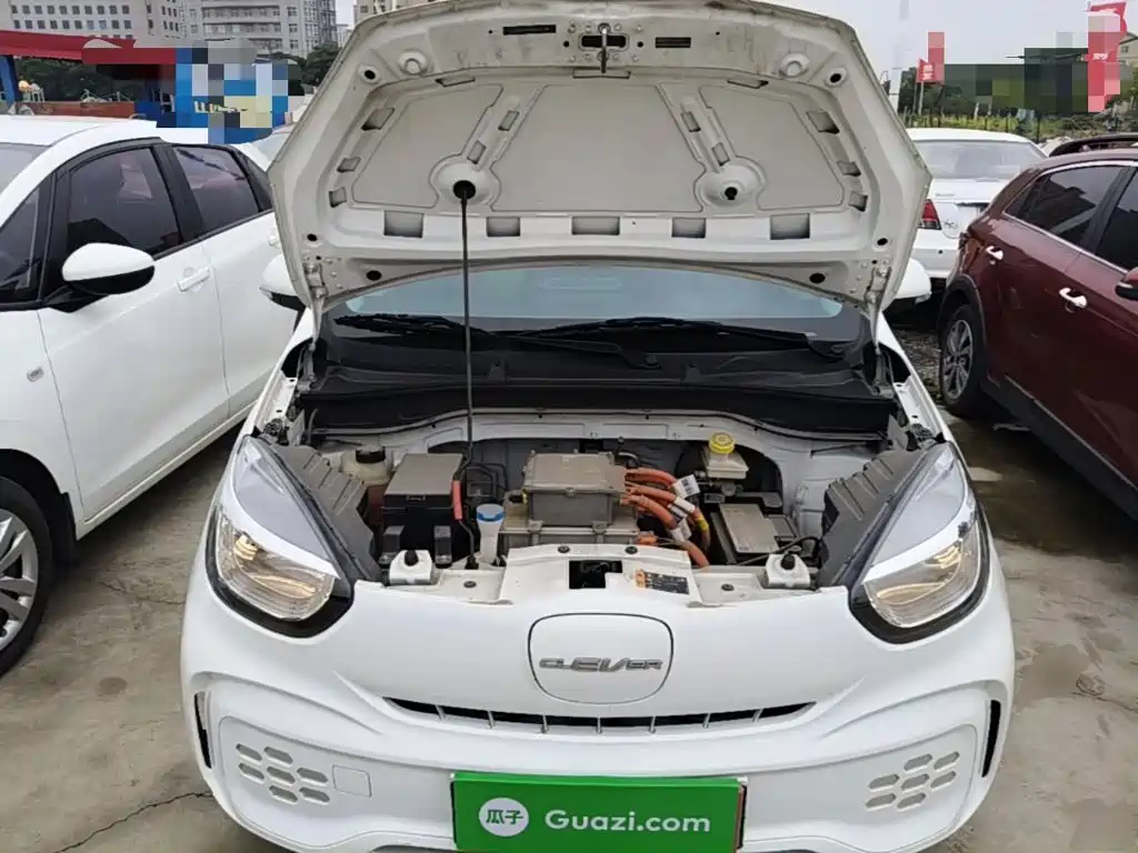 Roewe Clever — миниатюра 20
