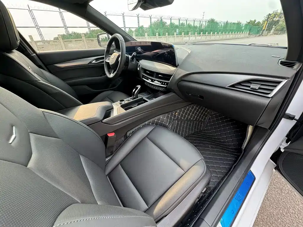 Cadillac CT5 2025 28T Sport