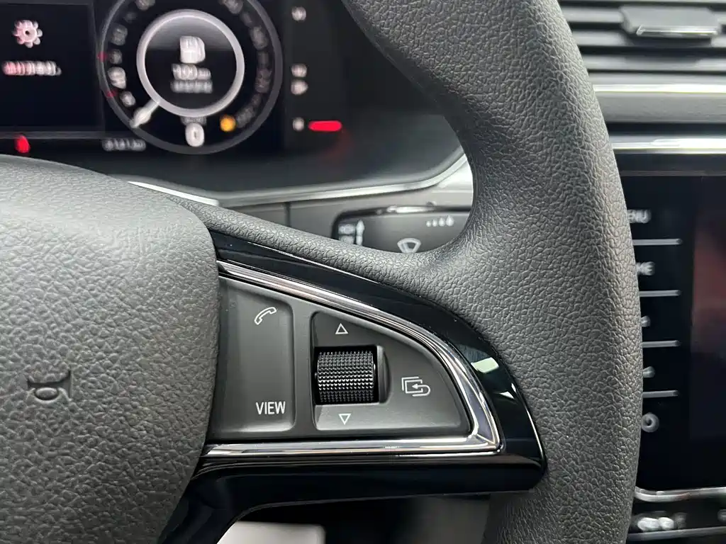 Skoda Superb — миниатюра 21