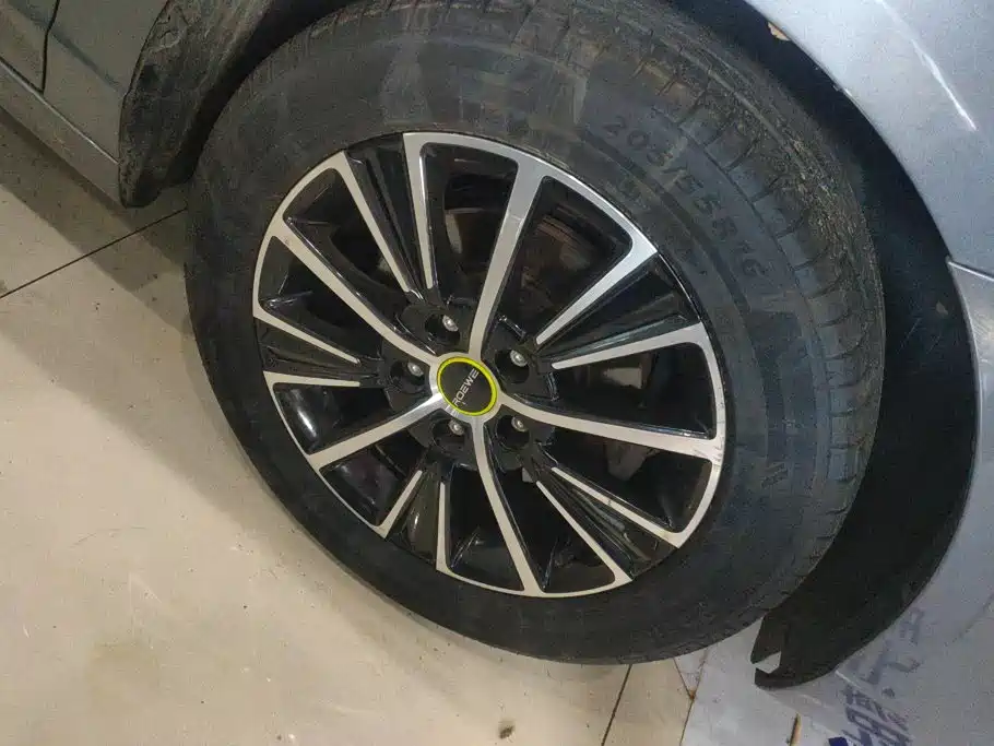 Roewe i5 — миниатюра 6
