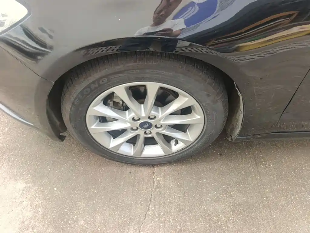 Ford Mondeo — миниатюра 23