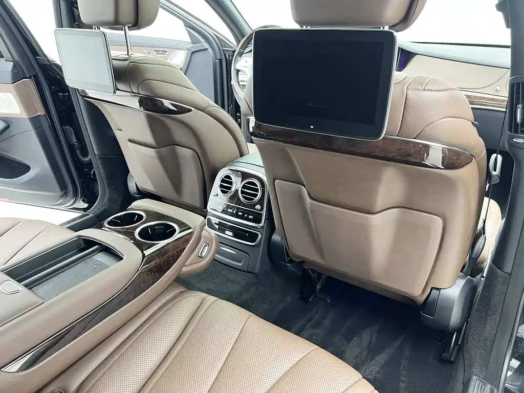 Mercedes-Benz S-Class — миниатюра 14