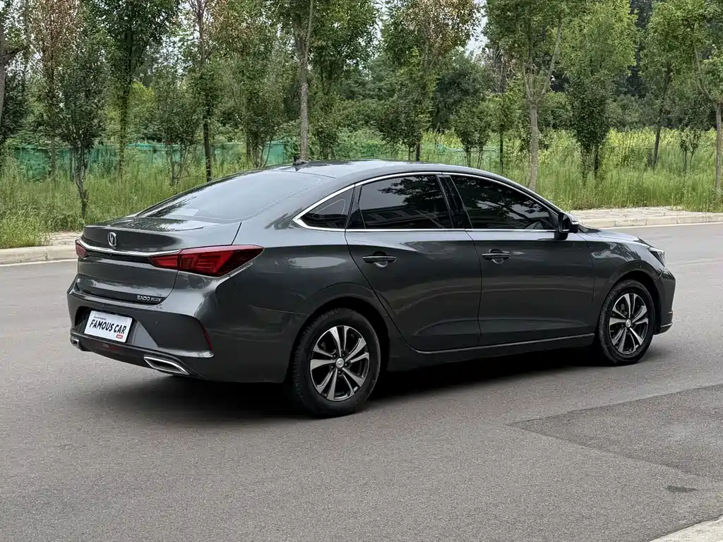 Changan Eado — миниатюра 6