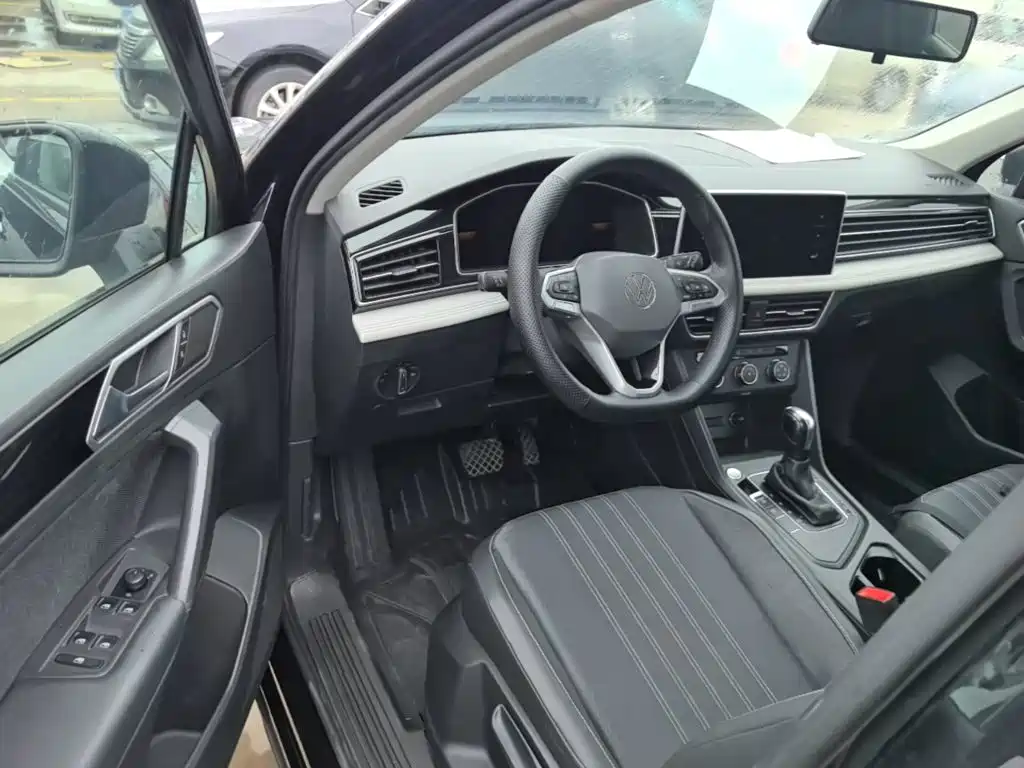 Volkswagen Tiguan L — миниатюра 16