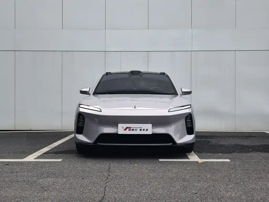 NIO ET5 — миниатюра 2