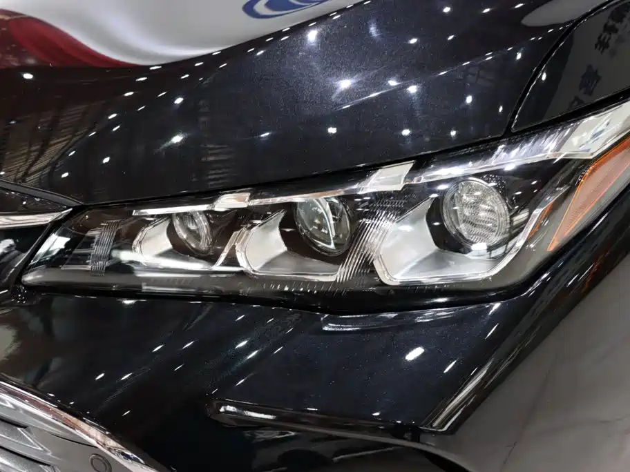 Toyota Avalon — миниатюра 18