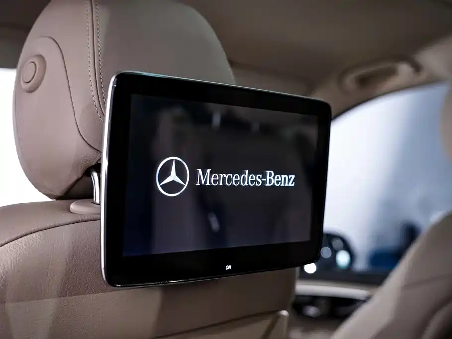 Mercedes-Benz V-Class — миниатюра 31