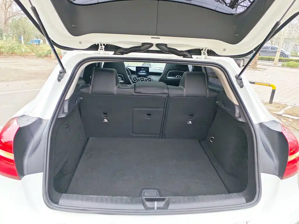 Mercedes-Benz GLA — миниатюра 15