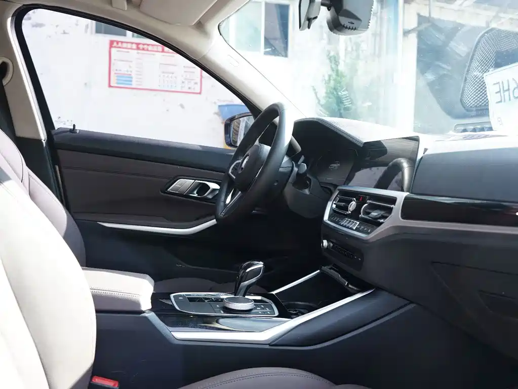 BMW 3 Series — миниатюра 6