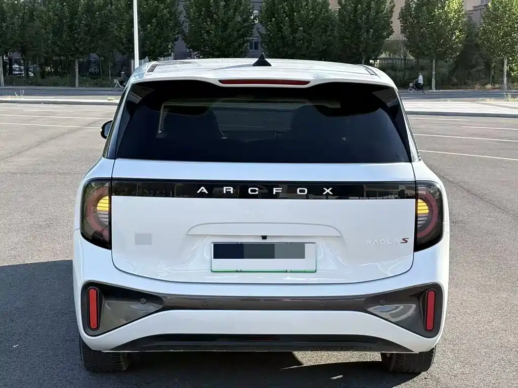 ARCFOX S — миниатюра 7
