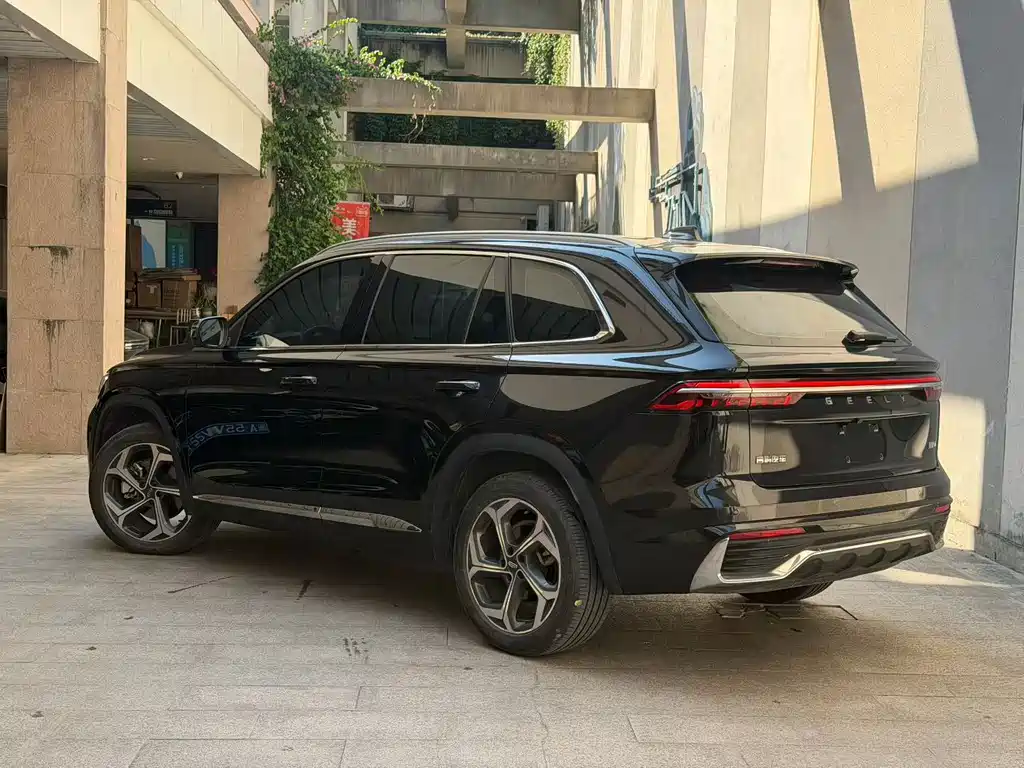 Geely Xingyue L — миниатюра 10
