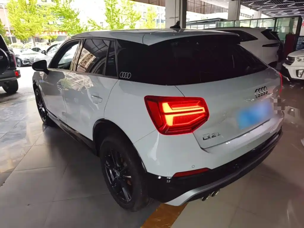 Audi Q2L — миниатюра 5