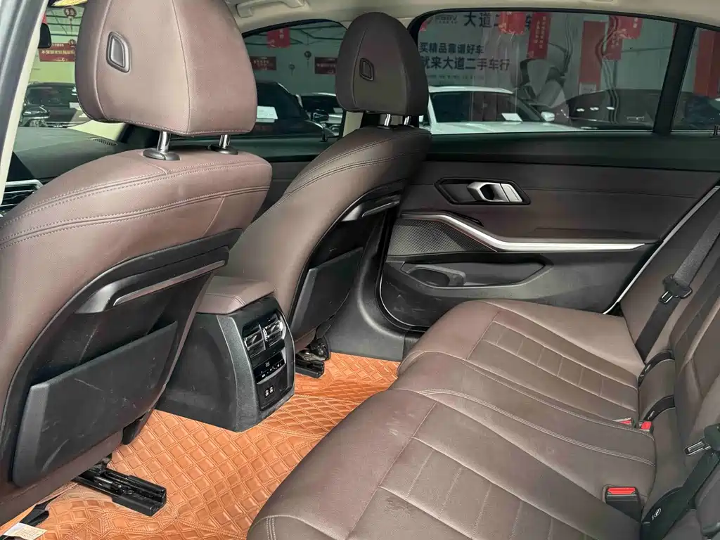 BMW 3 Series — миниатюра 8
