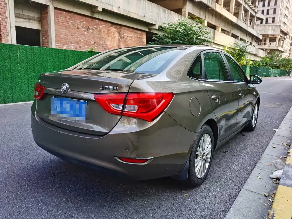 Buick Excelle — миниатюра 4